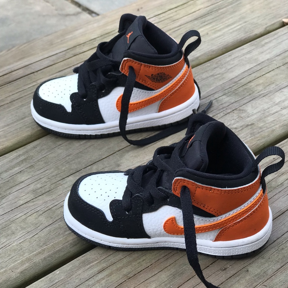 Brand new never worn toddler Nike high tops.